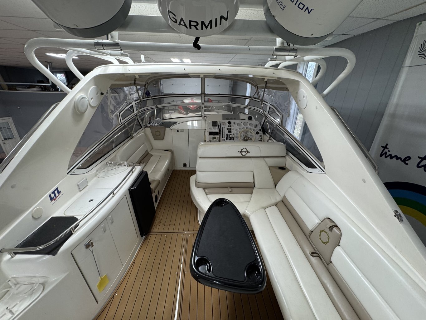 2005 Fountain 48 Express Cruiser