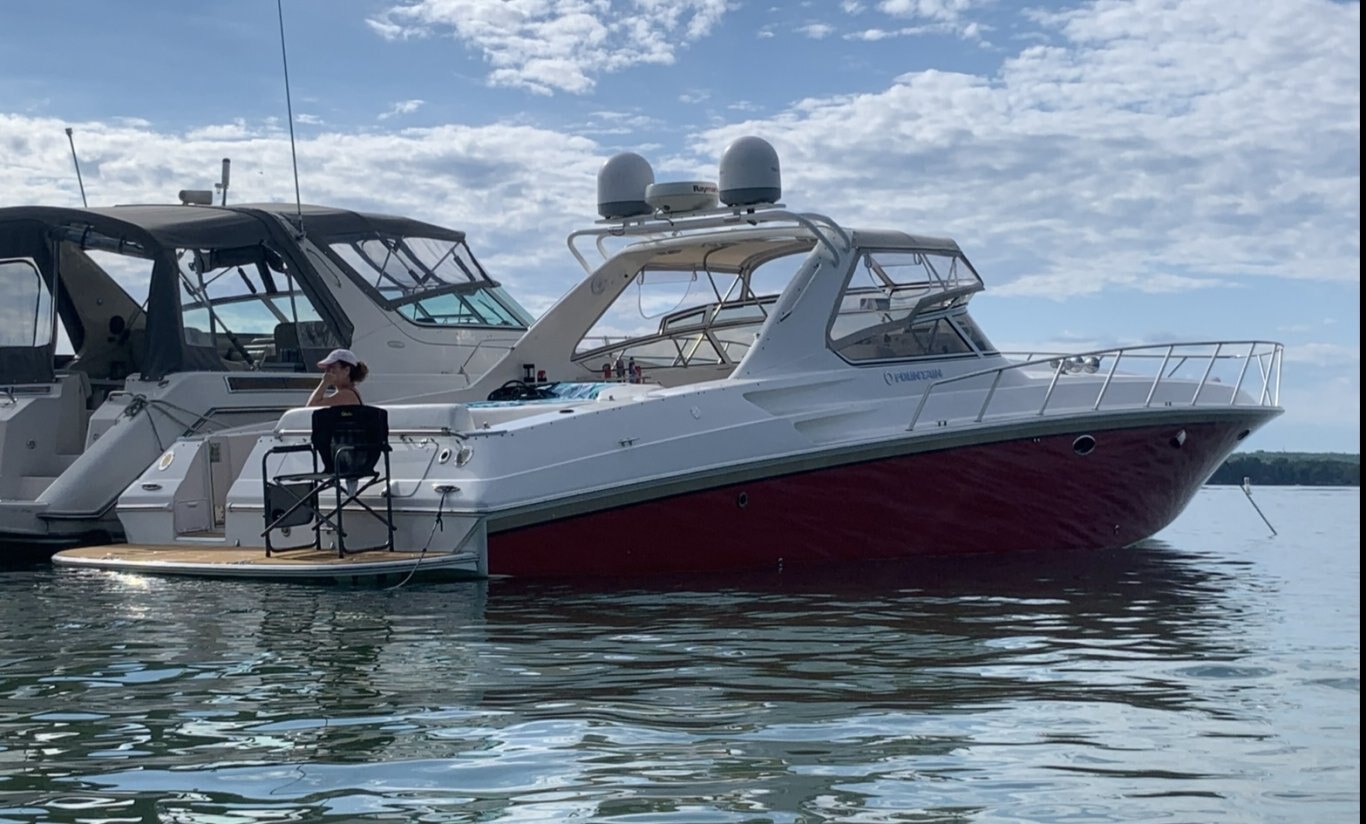 2005 Fountain 48 Express Cruiser