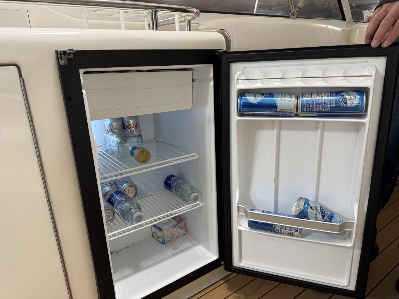 2005 Fountain 48 Express Cruiser