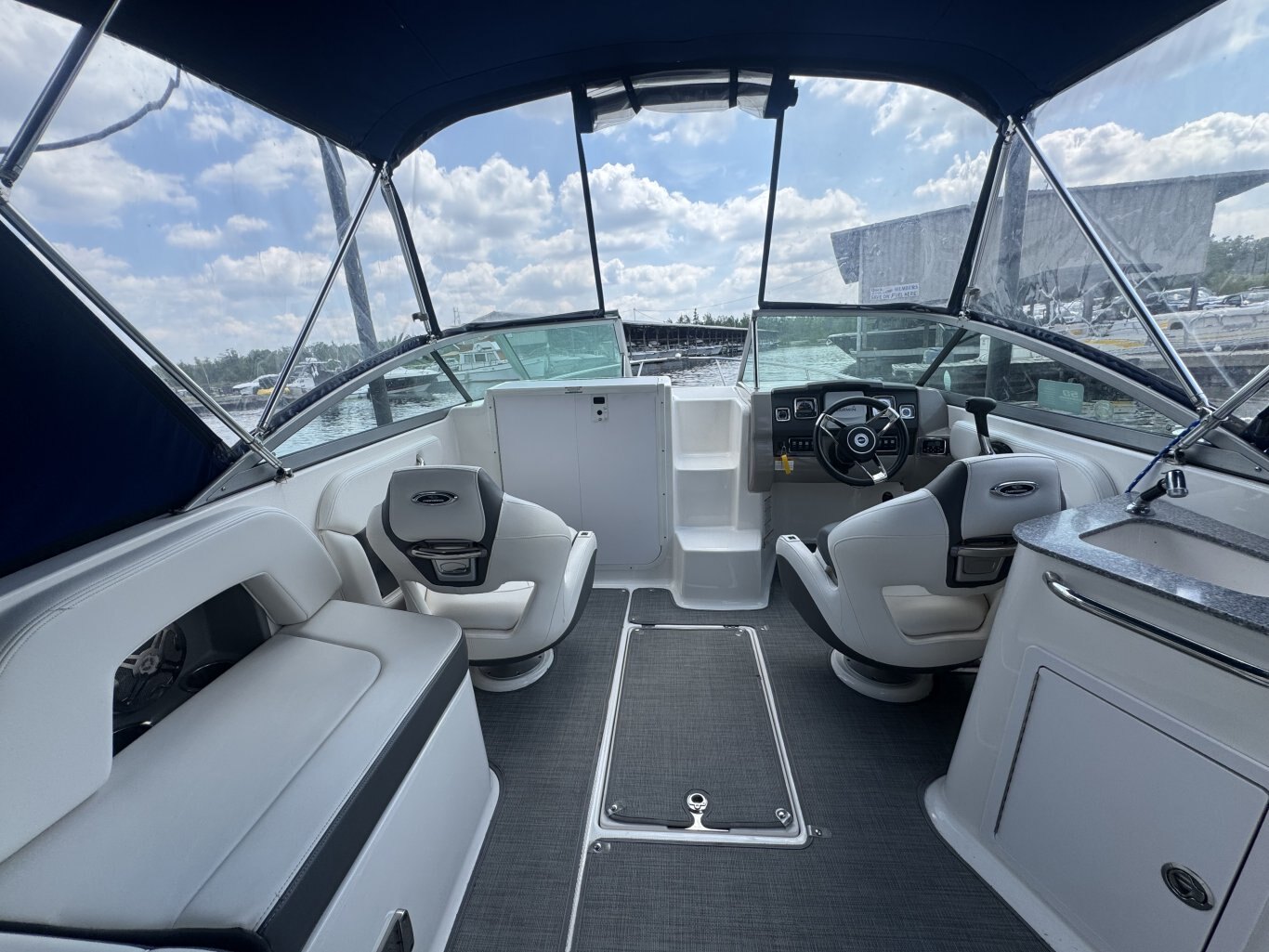 2015 Chaparral 225 SSi Elite