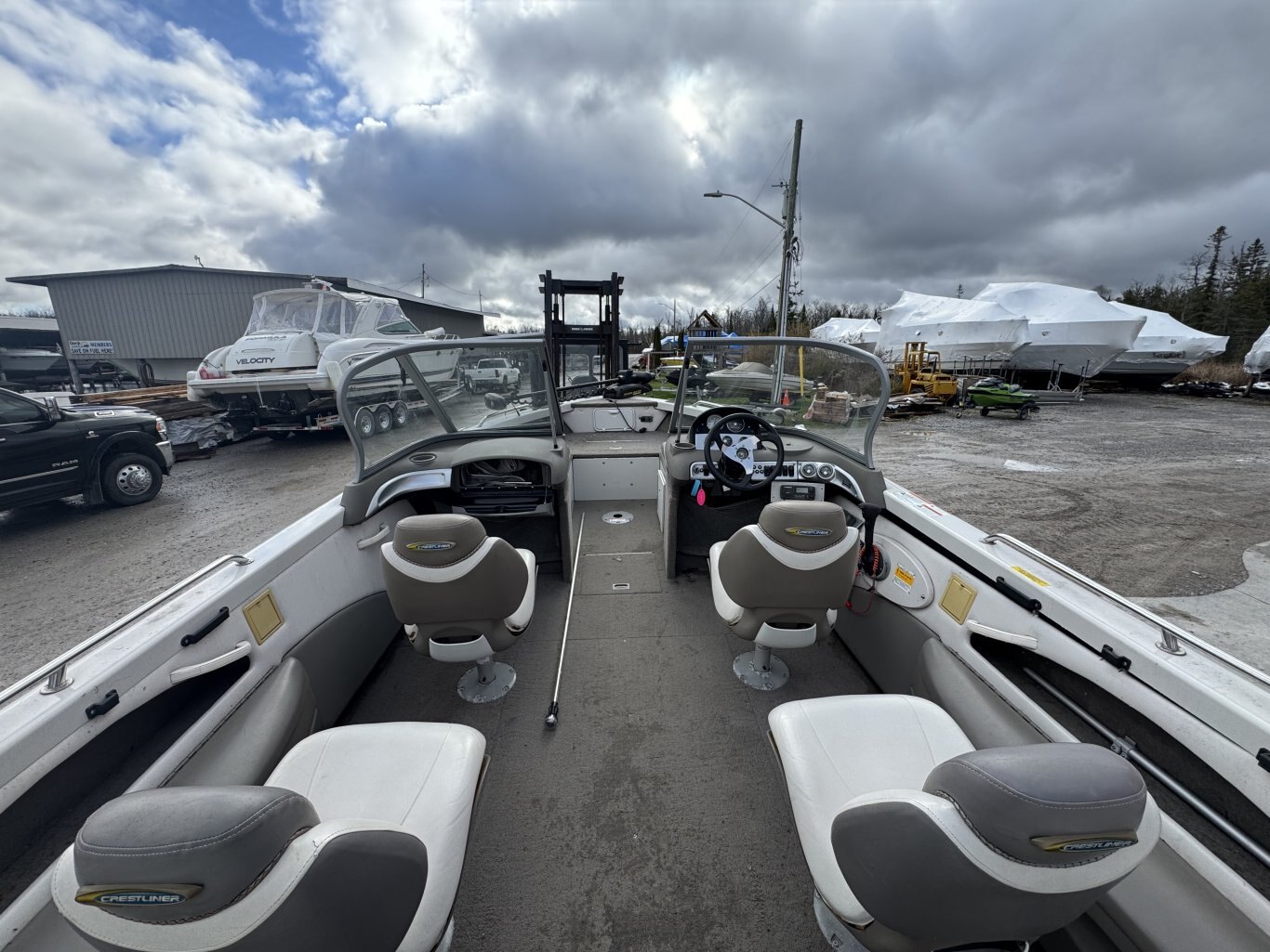 2005 Crestliner 1950 SportFish I/O