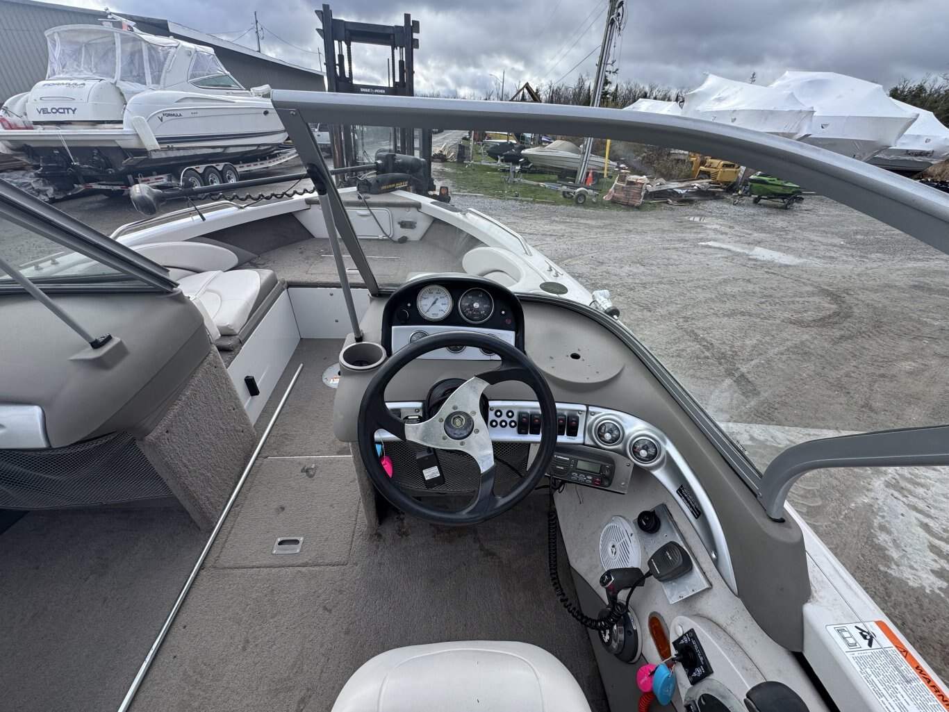 2005 Crestliner 1950 SportFish I/O