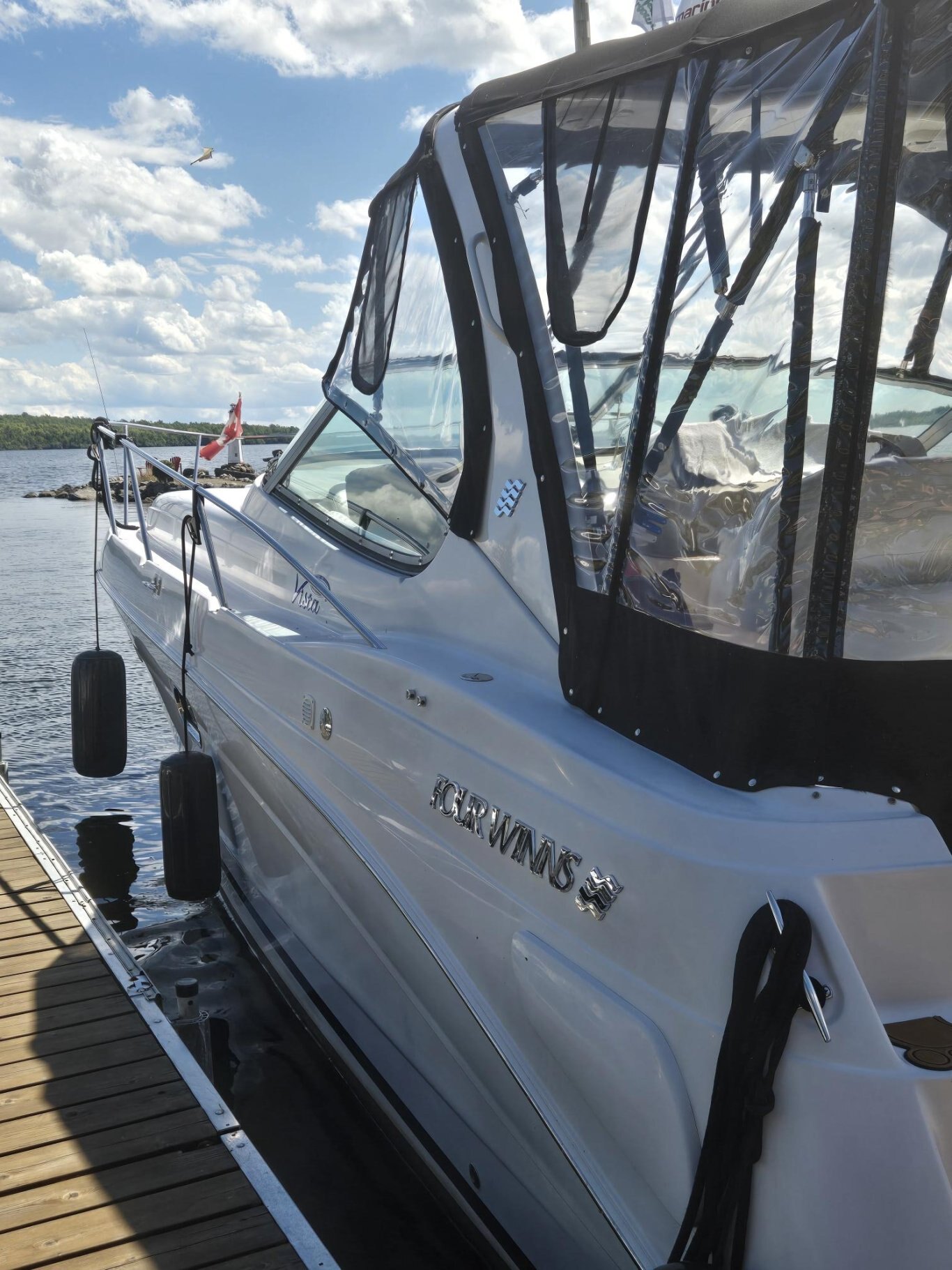 2005 Four Winns 328 Vista