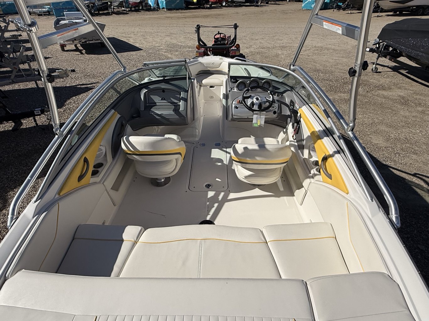 2007 Monterey 194 FS with 5.0 Volva Penta GXI