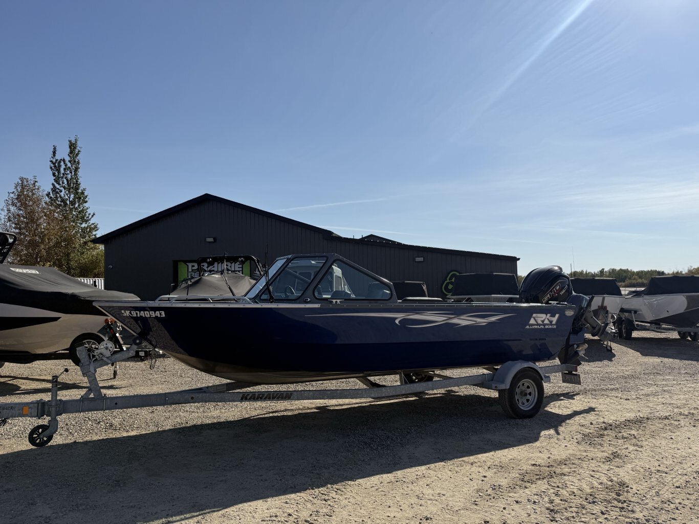 2023 RH Coastal 20ET with 200hp Yamaha SHO + 9.9hp Kicker