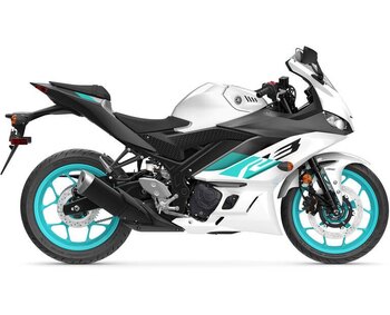 2024 Yamaha YZF R3 Vivid White