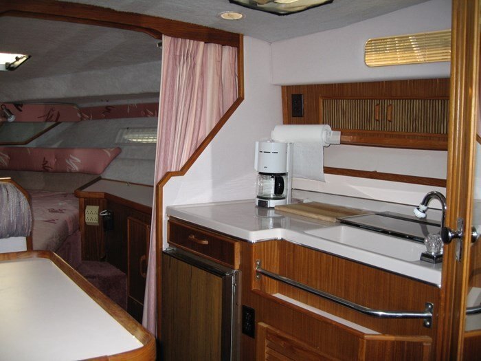 1989 SEARAY SUNDANCER 300