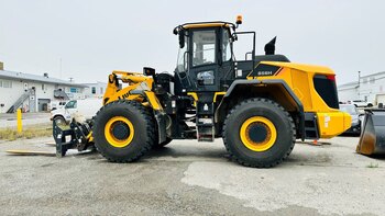 Bobcat S590 Skid Steer Loader