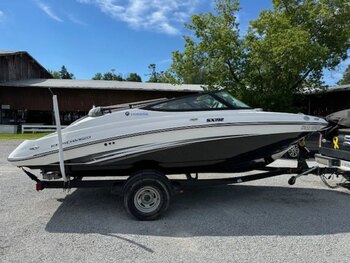 2025 Yamaha SX195 Maple Red