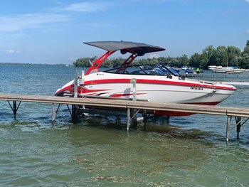 2007 Crownline 240 LS
