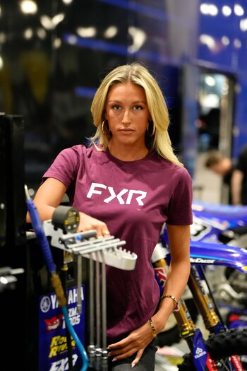 Align Crop T Shirt Muted Grape