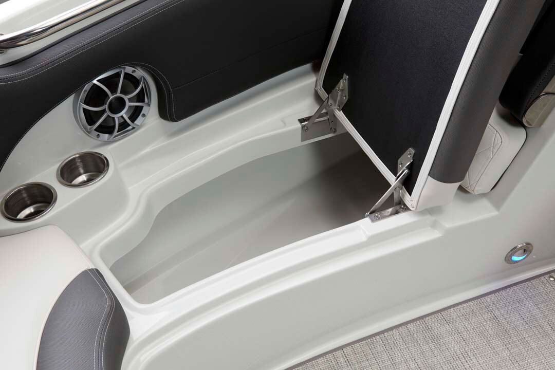 2025 Crownline 200 SS