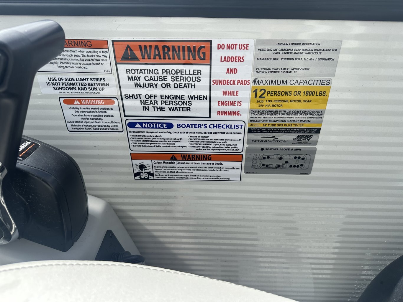 2023 Bennington 25 SXSRTD Top Deck Waterslide 175HP Yamaha VMAX SHO