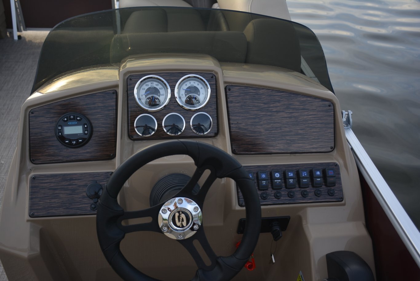 Sylvan Mirage Cruise 8522 CLZ DH