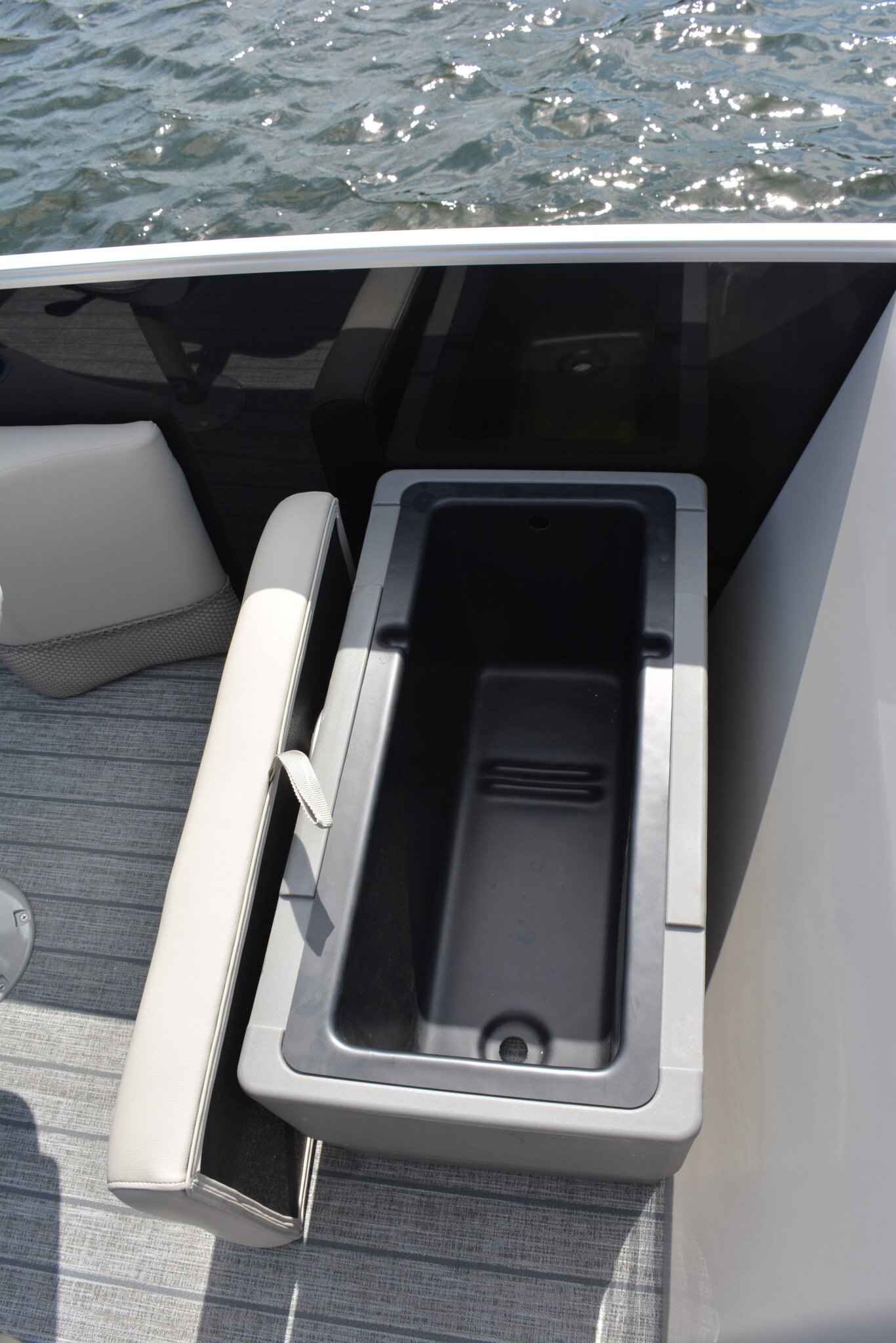 Sylvan Mirage Fish 820 Party Fish 4.0