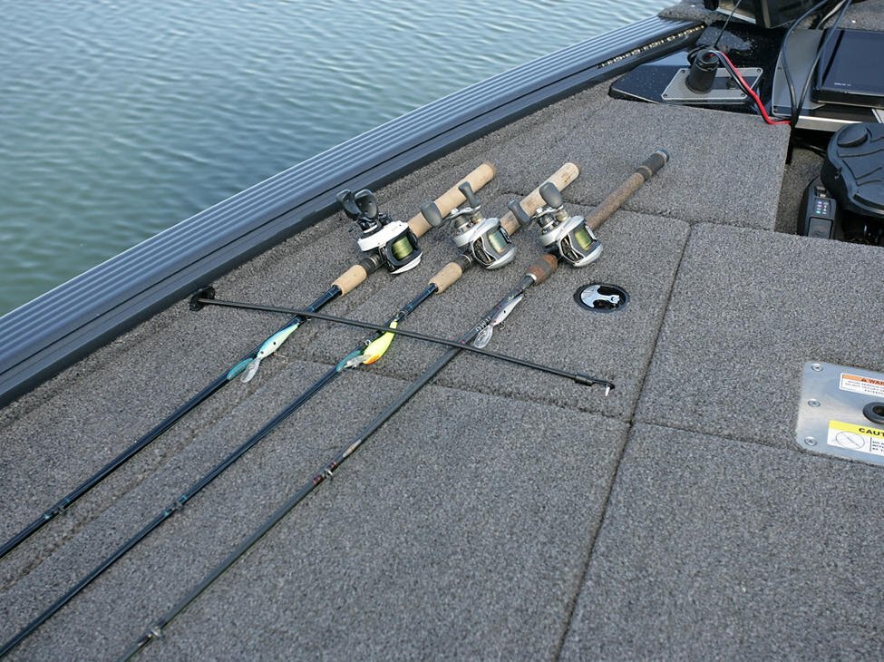 2026 Lund 2075 Pro V Bass XS ss