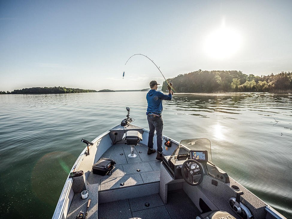 2026 Lund 2075 Alaskan Tiller