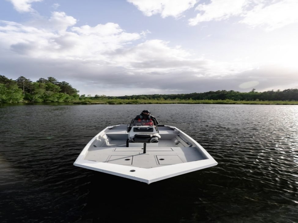 2026 Lund 1870 Predator CC