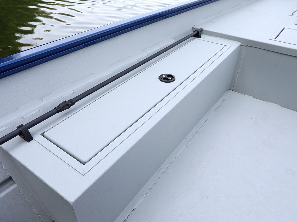 2026 Lund 1870 Predator Tiller