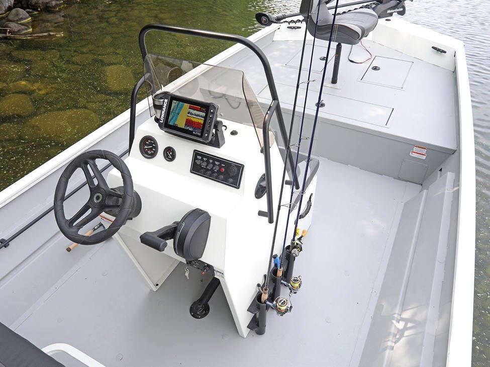 2026 Lund 1870 Predator Tiller