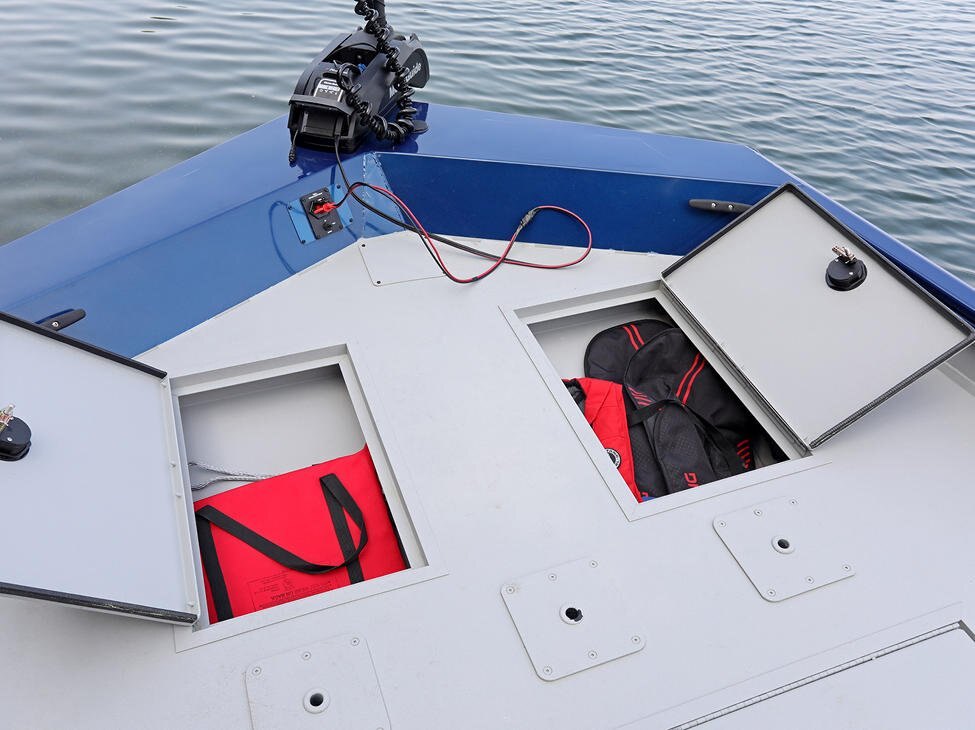 2026 Lund 2070 Predator CC