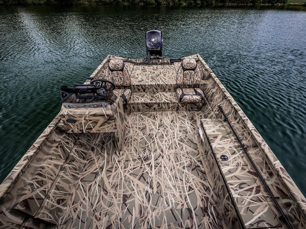 2026 Lund 2070 Predator CC