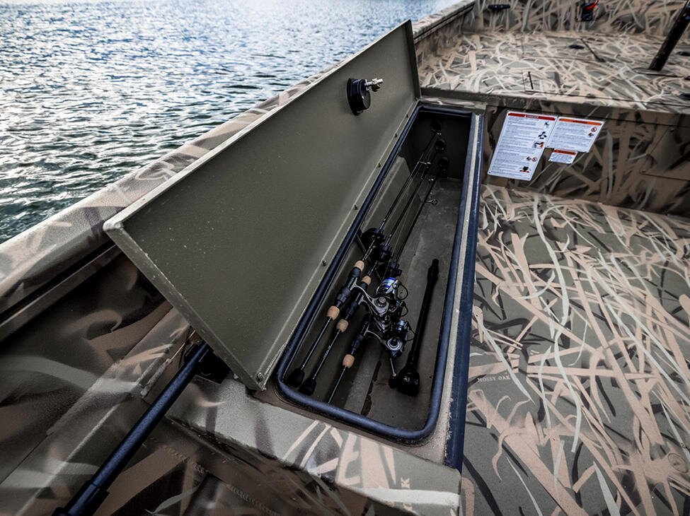 2026 Lund 2070 Predator CC