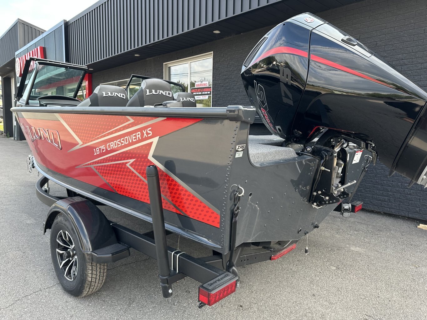 2025 Lund Crossover XS 1875 Mercury 175HP PRO XS