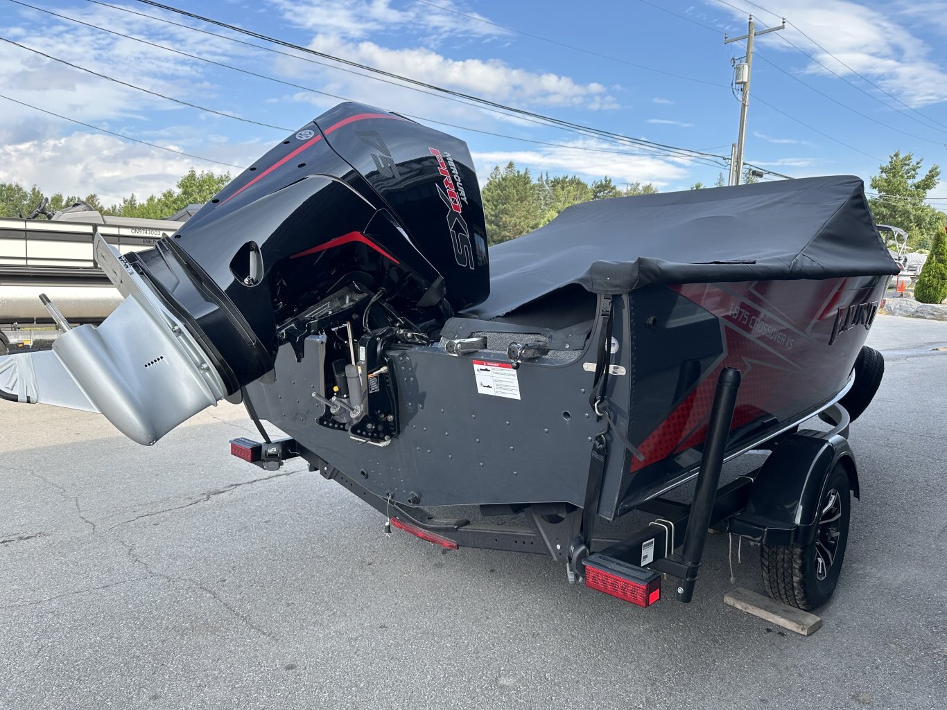 2025 Lund Crossover XS 1875 Mercury 175HP PRO XS