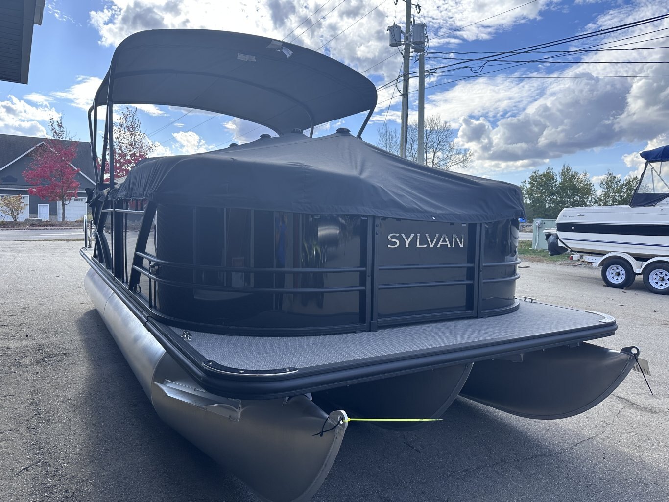 2025 Sylvan Mirage X1 Tri Toon 175HP Yamaha VMAX SHO