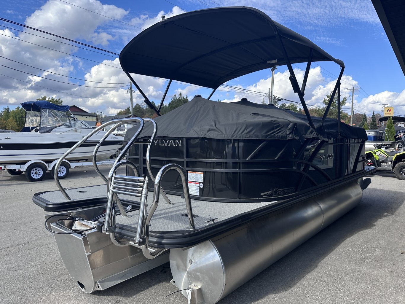 2025 Sylvan Mirage X1 Tri Toon 175HP Yamaha VMAX SHO