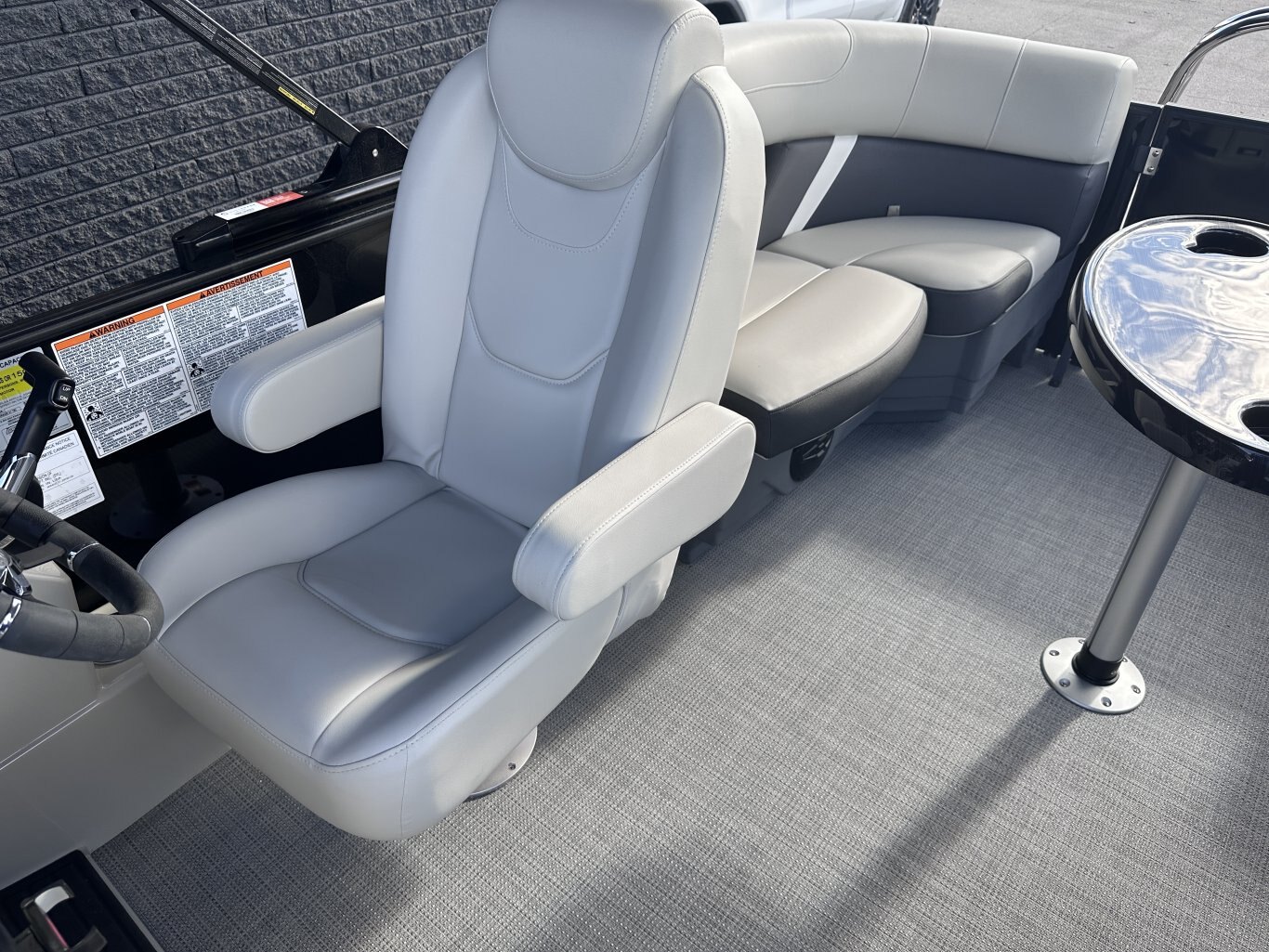 2025 Sylvan Mirage X1 Tri Toon 175HP Yamaha VMAX SHO