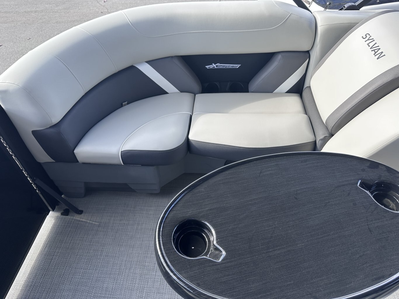 2025 Sylvan Mirage X1 Tri Toon 175HP Yamaha VMAX SHO