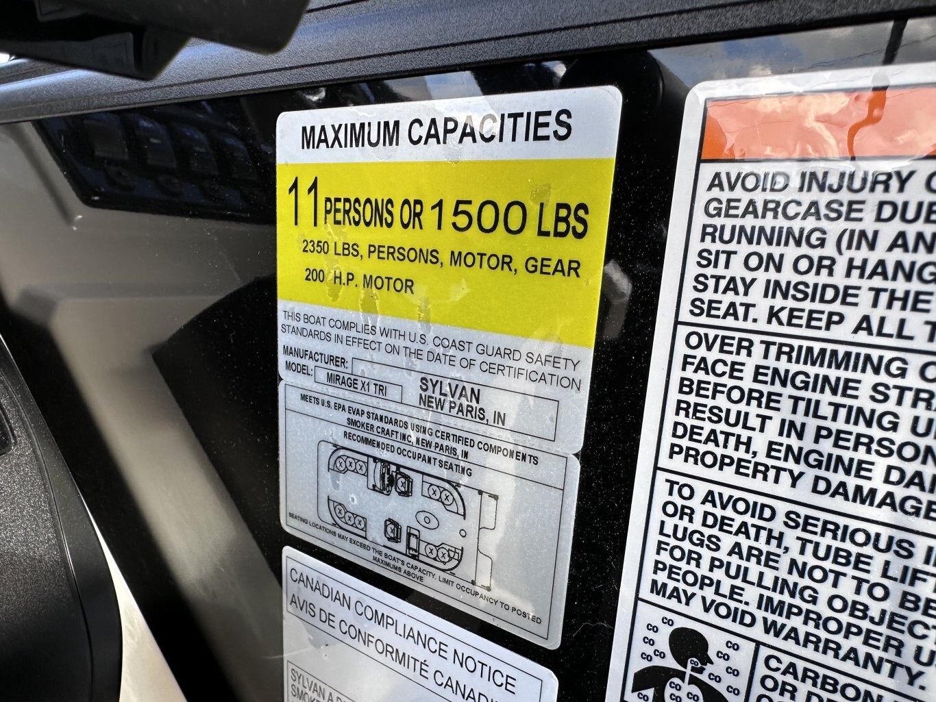 2025 Sylvan Mirage X1 Tri Toon 175HP Yamaha VMAX SHO