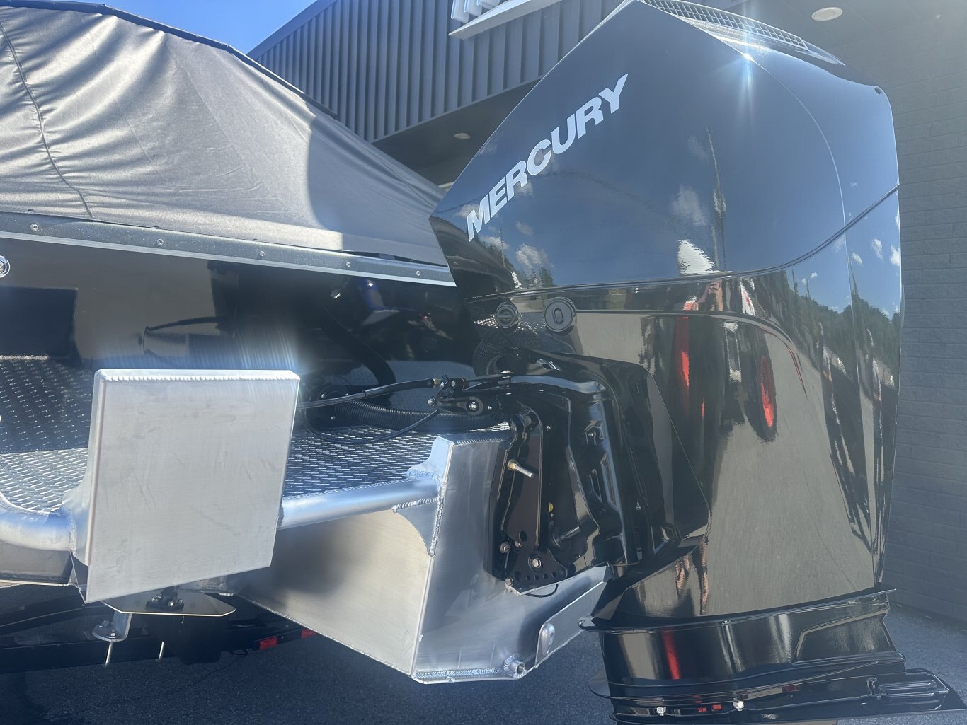 2026 LUND 200 HG MERCURY 200XL