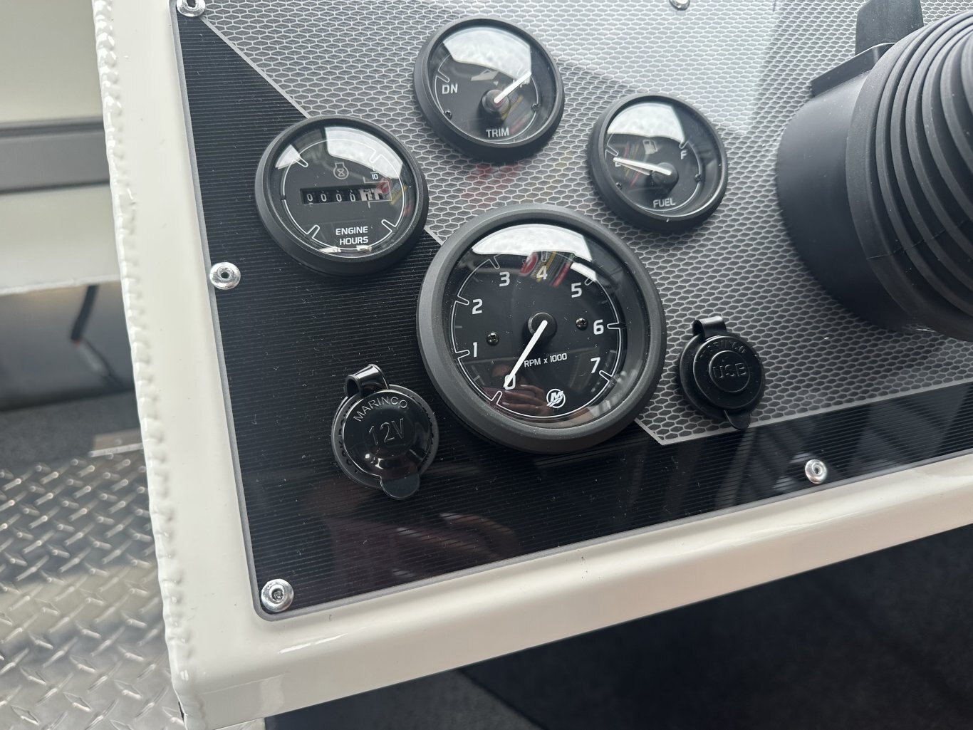 2026 LUND 210 HG MERCURY 250XL PRO XS 4STK