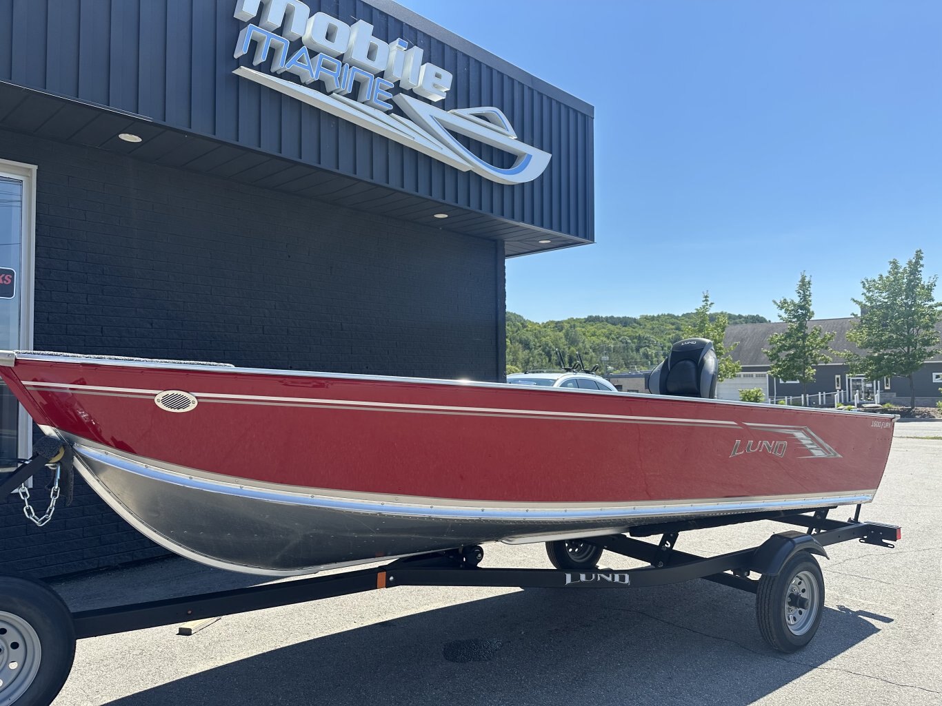 2025 LUND 1600 FURY TILLER