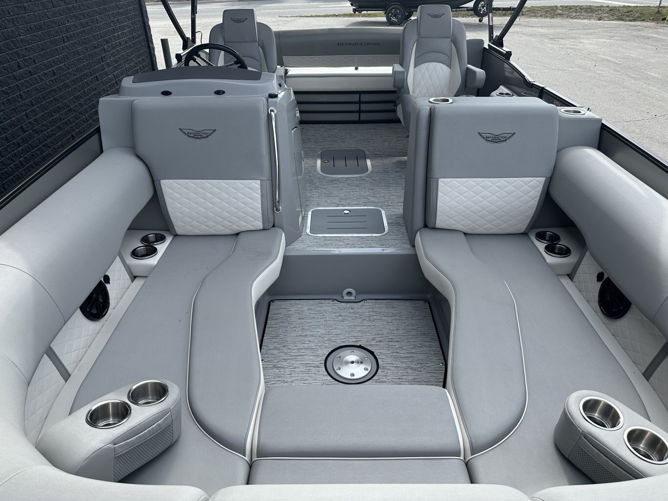 2026 BENNINGTON 23LTSB 250HP YAMAHA