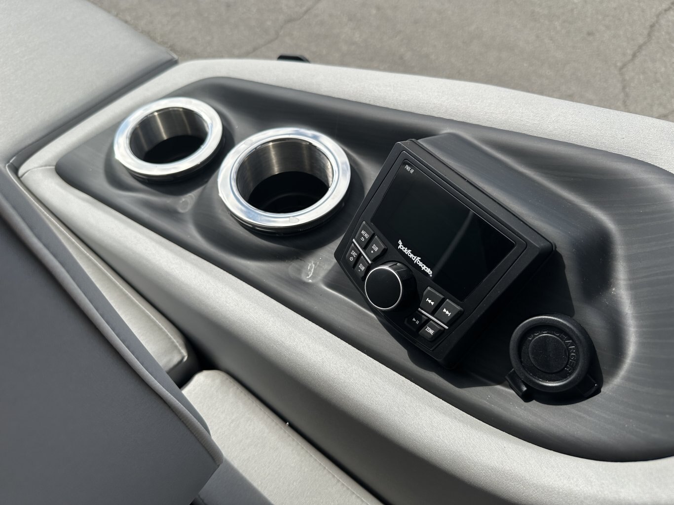 2026 BENNINGTON 23LTSB 250HP YAMAHA