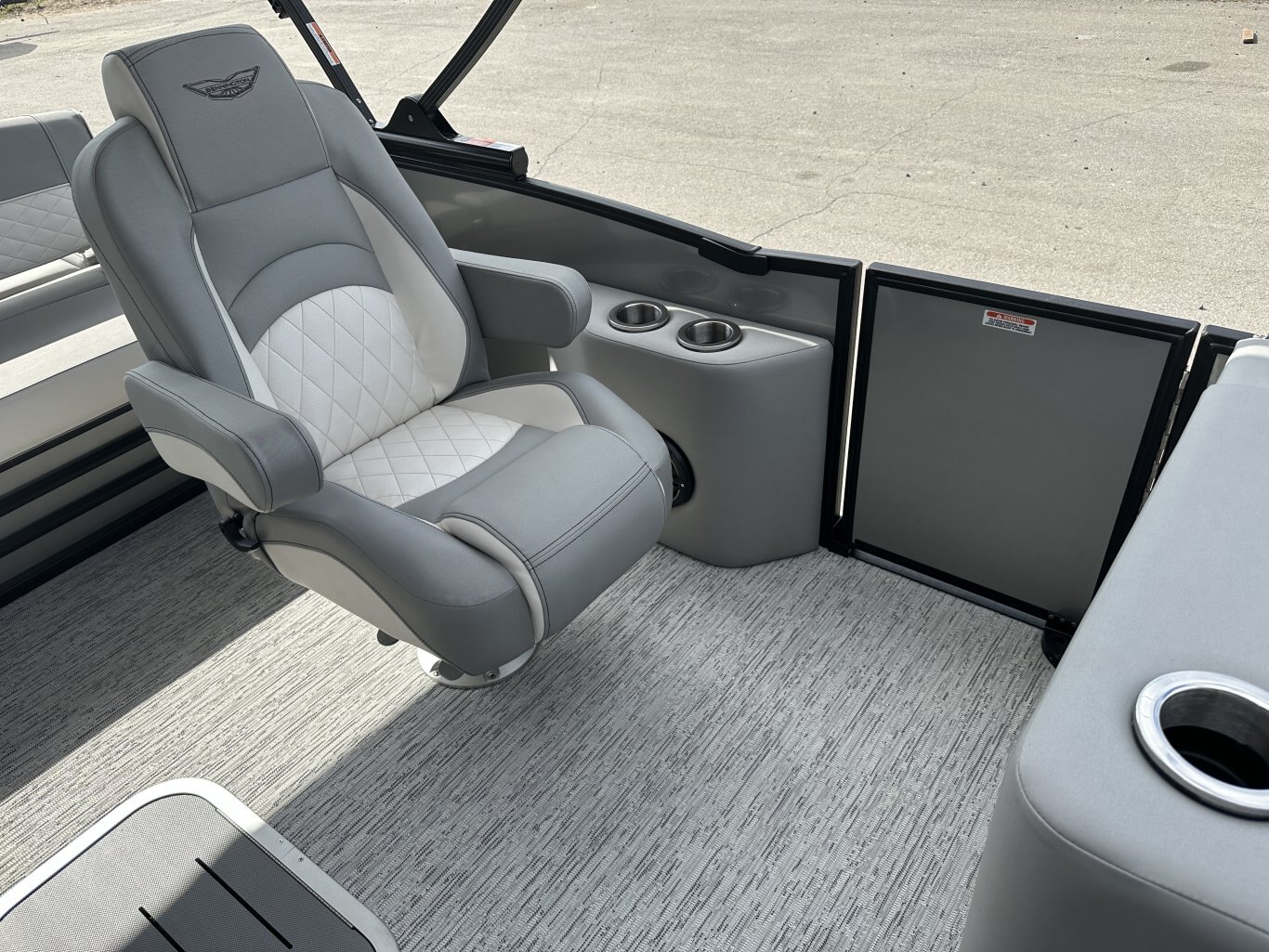 2026 BENNINGTON 23LTSB 250HP YAMAHA