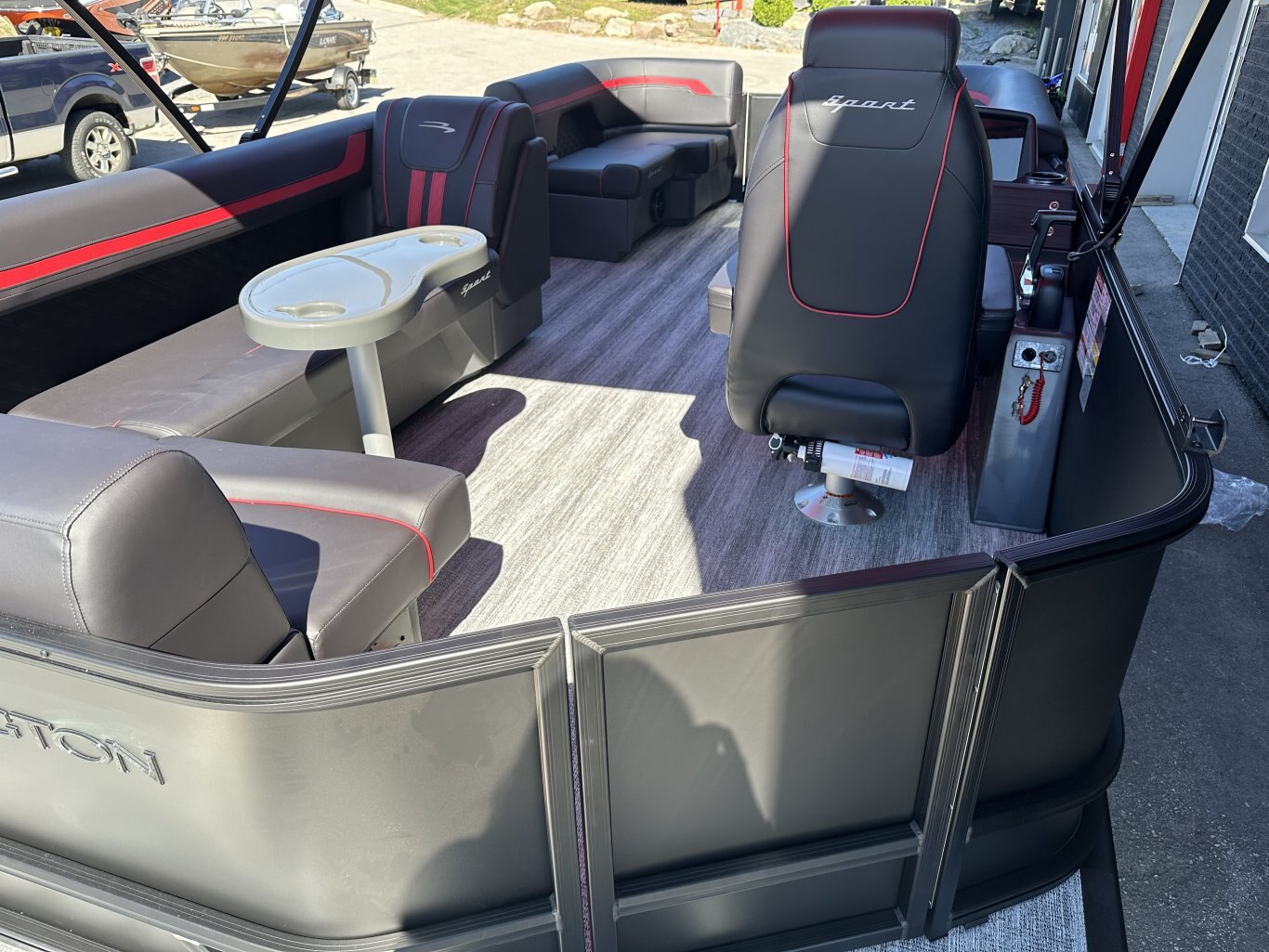 2026 Bennington 20SL TRI TOON 115HP YAMAHA VMAX SHO