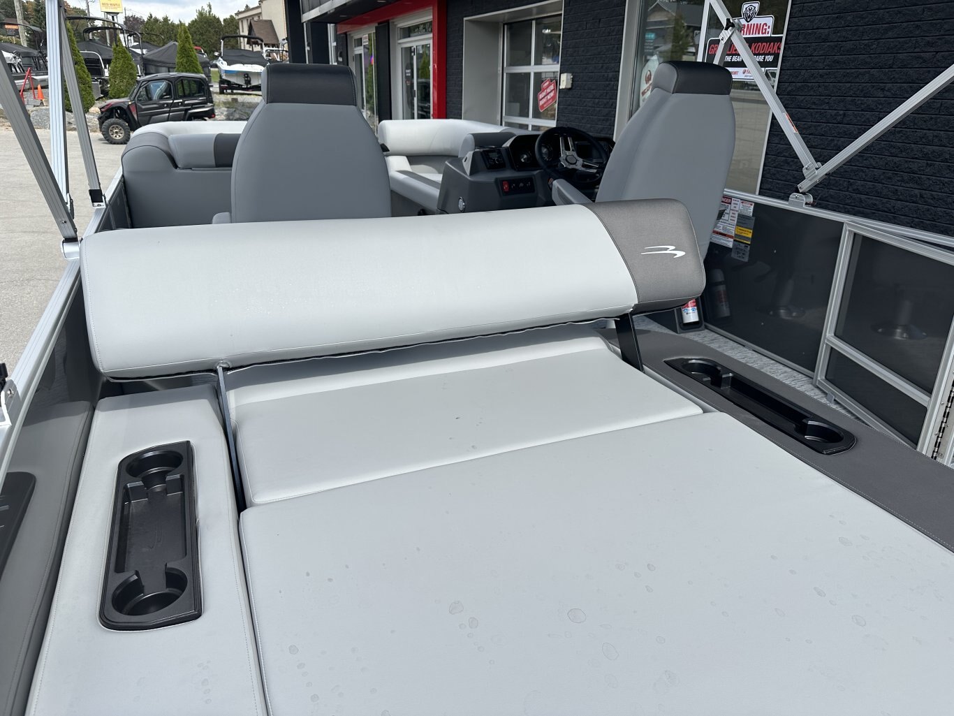 2026 Bennington 21SSBSE 115HP YAMAHA VMAX SHO