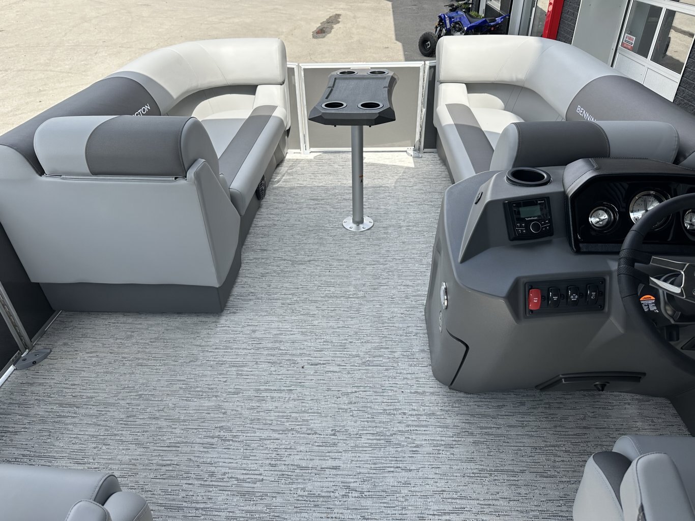 2026 Bennington 21SSBSE 115HP YAMAHA VMAX SHO