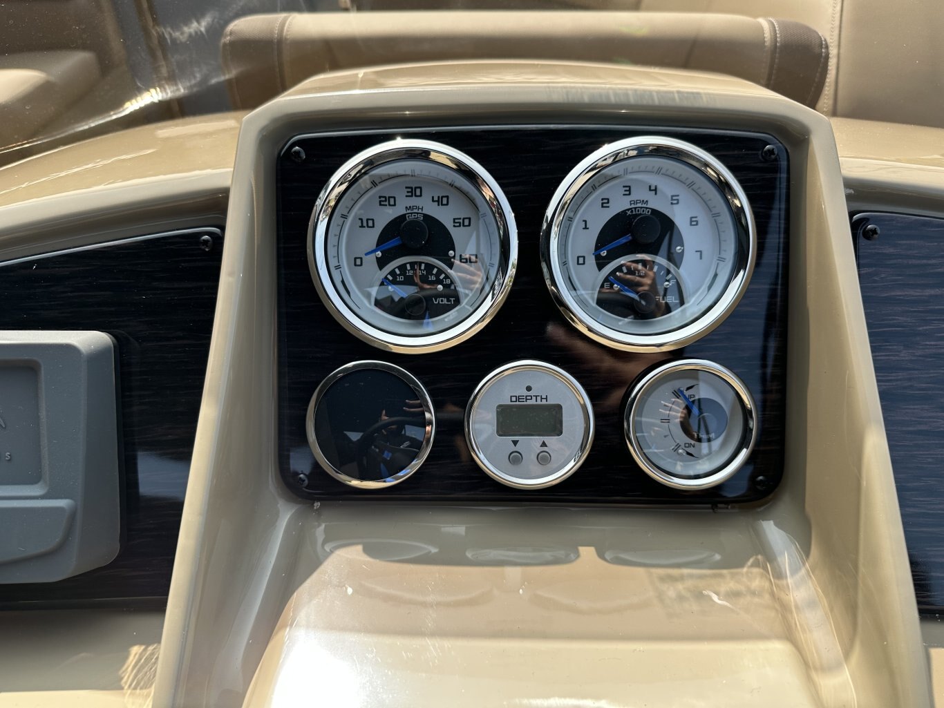 2026 SYLVAN MIRAGE 820 CLZ DH 90HP YAMAHA VMAX SHO