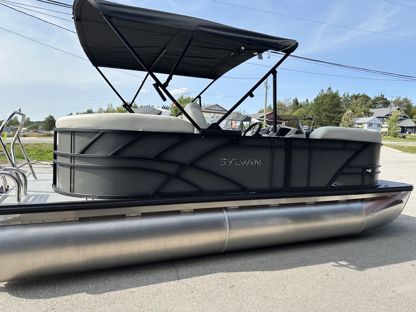 2026 SYLVAN MIRAGE 820 LZ 90HP YAMAHA VMAX SHO