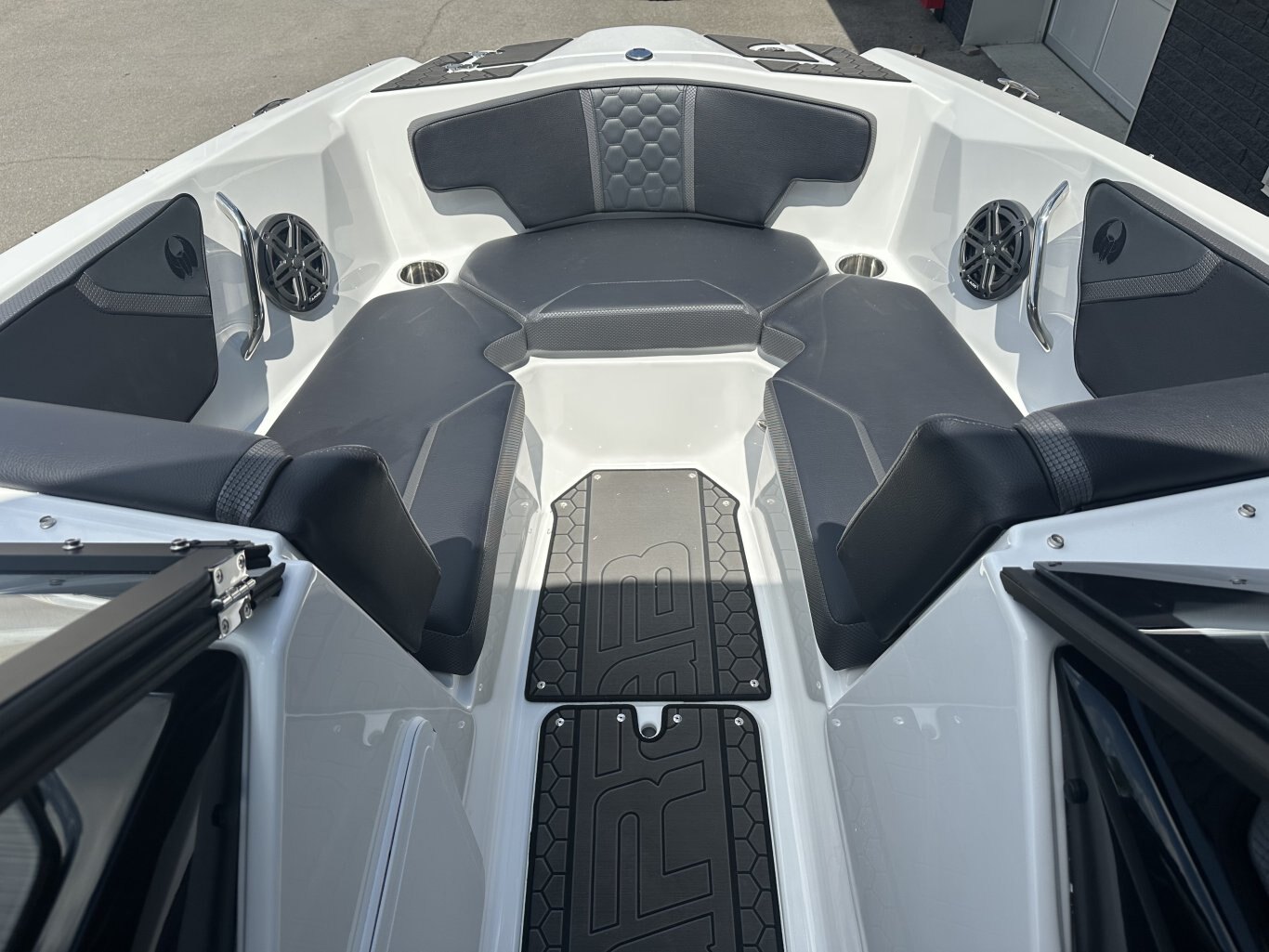 2026 SCARAB 215 LX WAKE