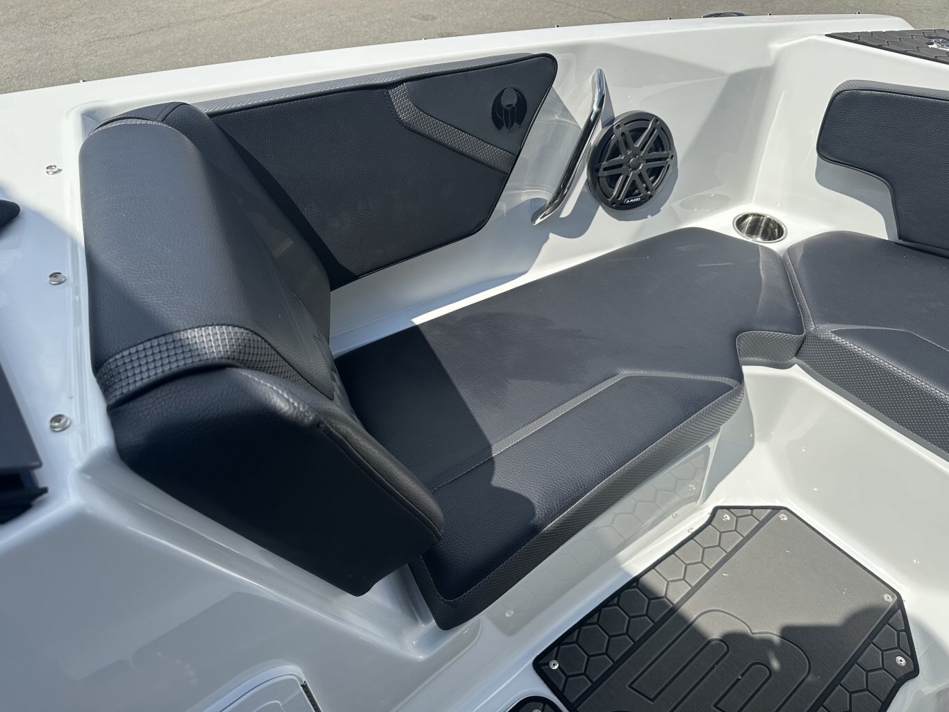 2026 SCARAB 215 LX WAKE