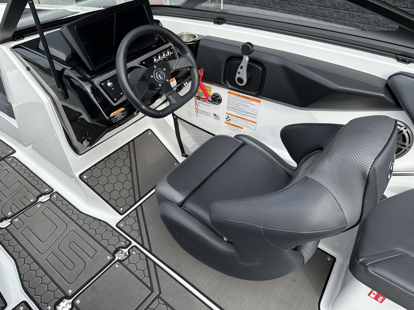 2026 SCARAB 215 LX WAKE