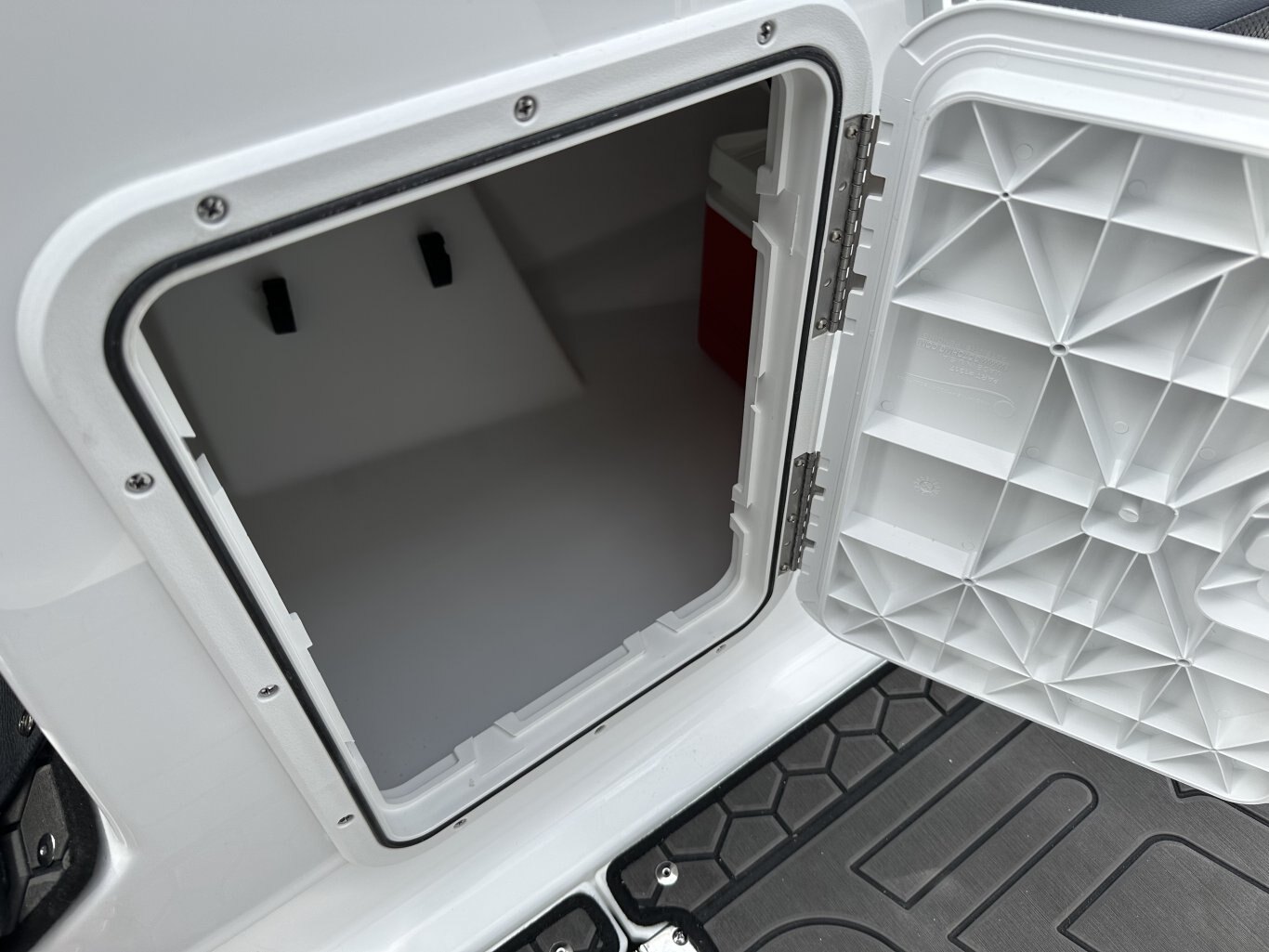 2026 SCARAB 215 LX WAKE