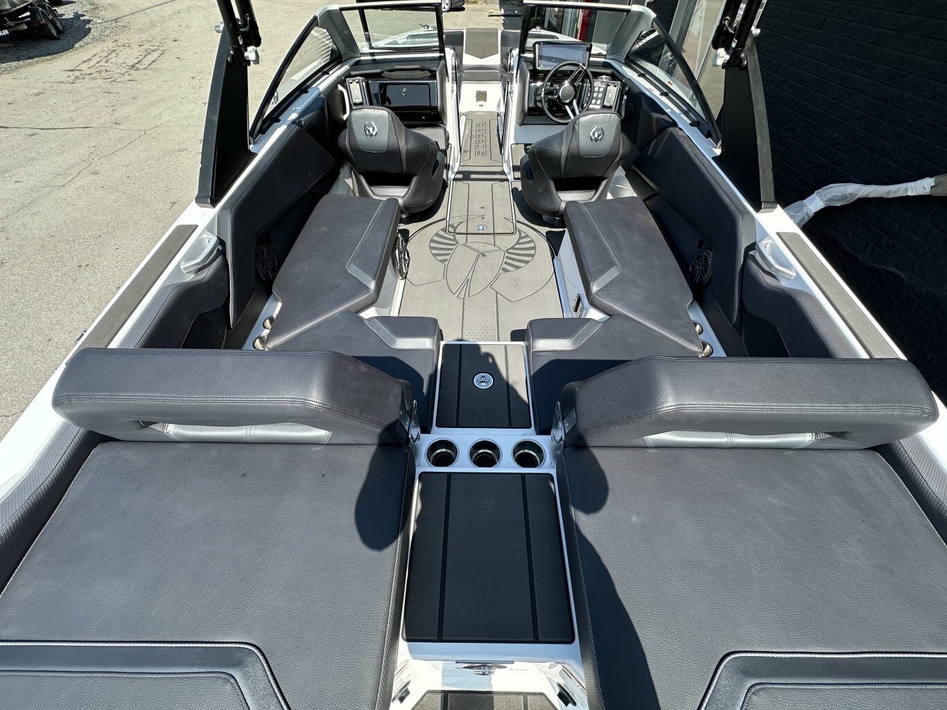 2026 SCARAB 235 LX WAKE